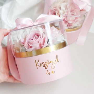 burás virágbox, virággal díszített ajándékdoboz